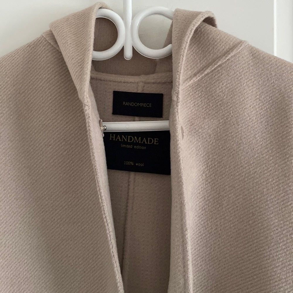 Wool coat with big hoodie